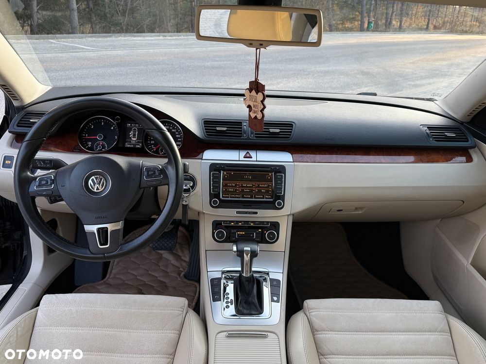 Volkswagen Passat 2.0 TDI Highline DSG - 15