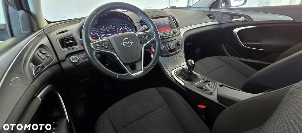 Opel Insignia - 37