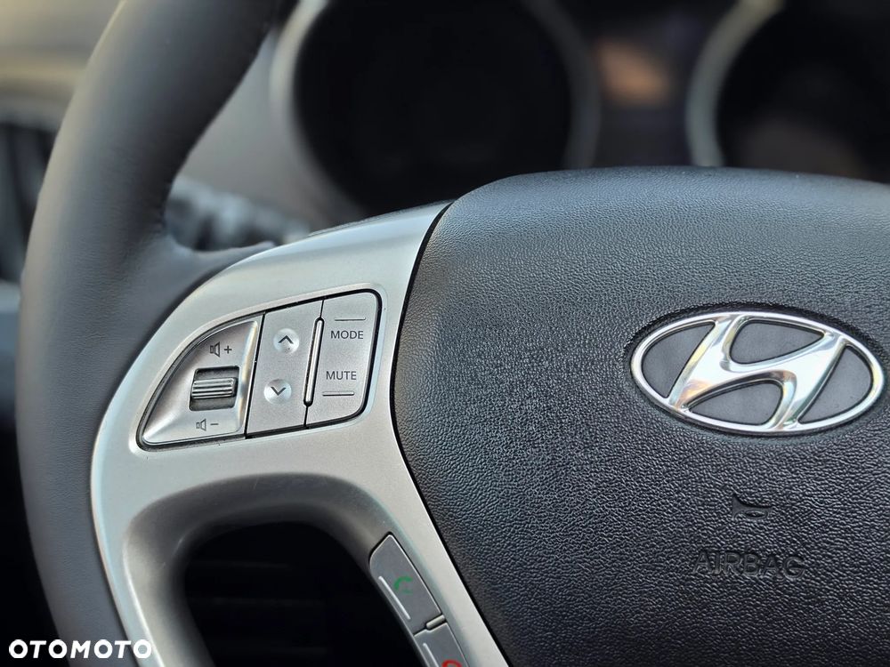 Hyundai ix35 - 24