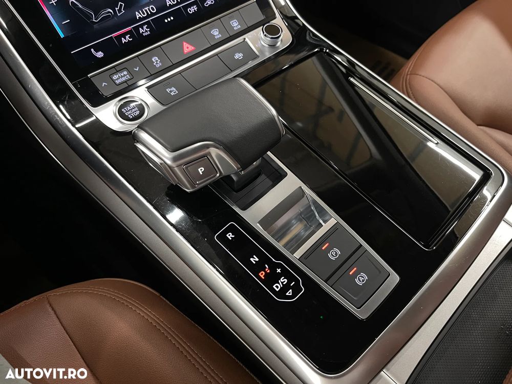 Audi Q7 3.0 45 TDI quattro Tiptronic MHEV Basic - 32