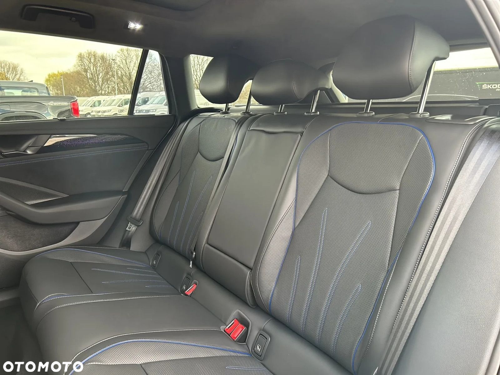 Volkswagen Passat - 7