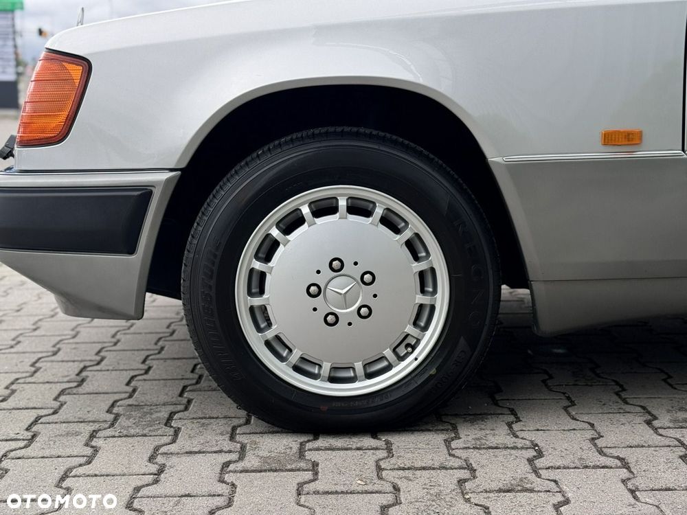Mercedes-Benz W124 (1984-1993) - 13