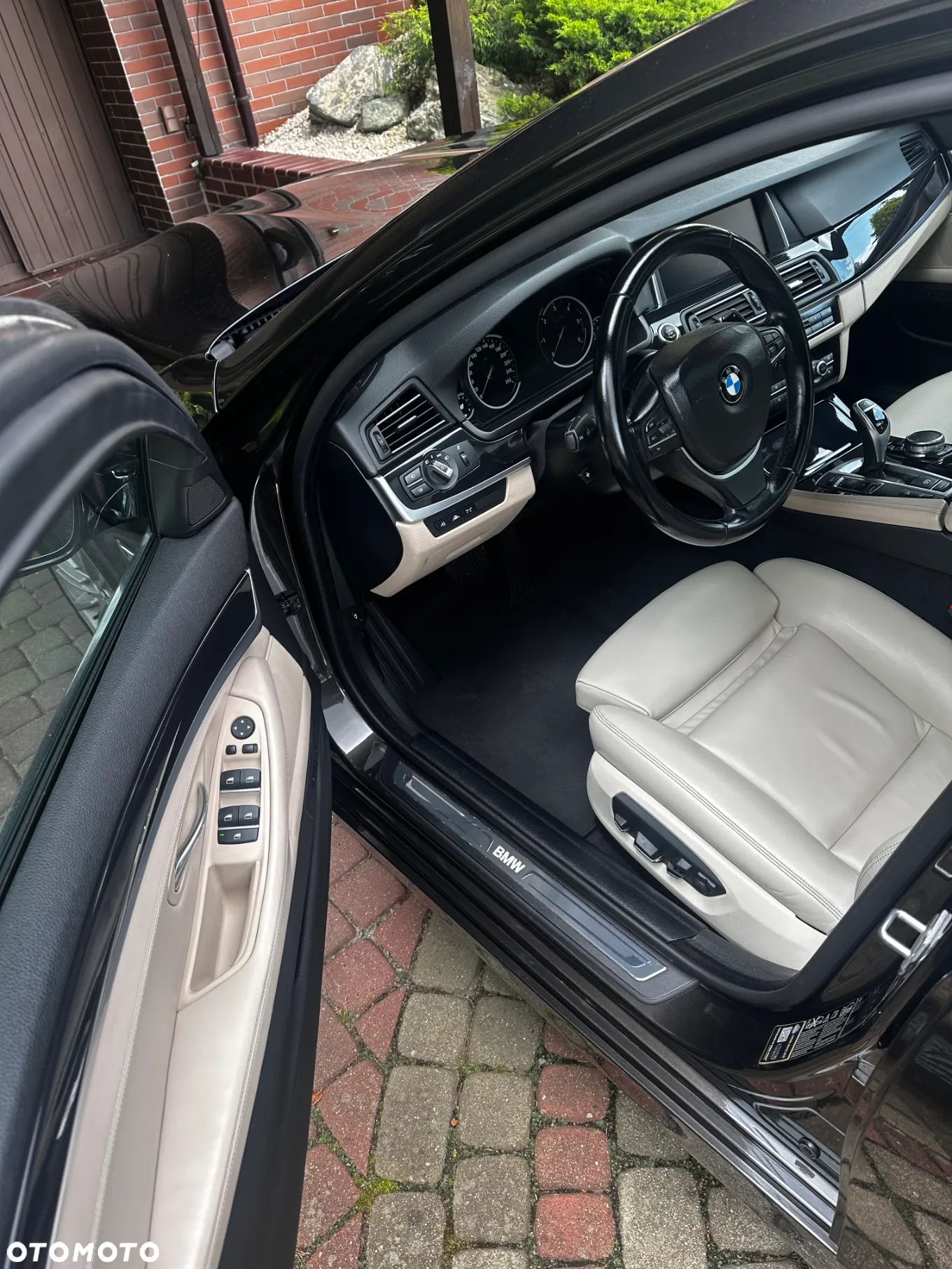 BMW Seria 5 525d xDrive Luxury Line - 17