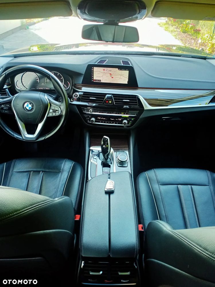 BMW Seria 5 518d Luxury Line - 6