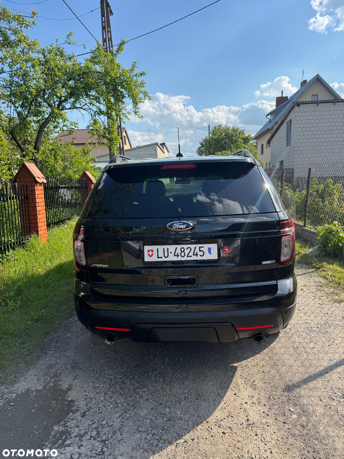 Ford Explorer - 4