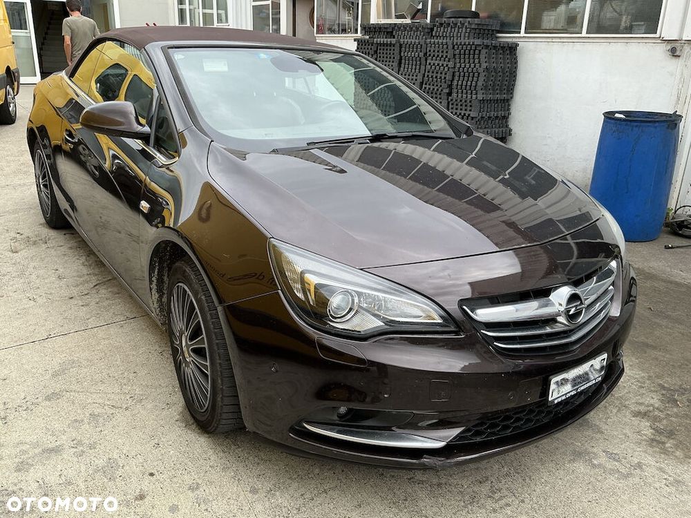 Opel Cascada 1.4 T Cosmo S&S - 1