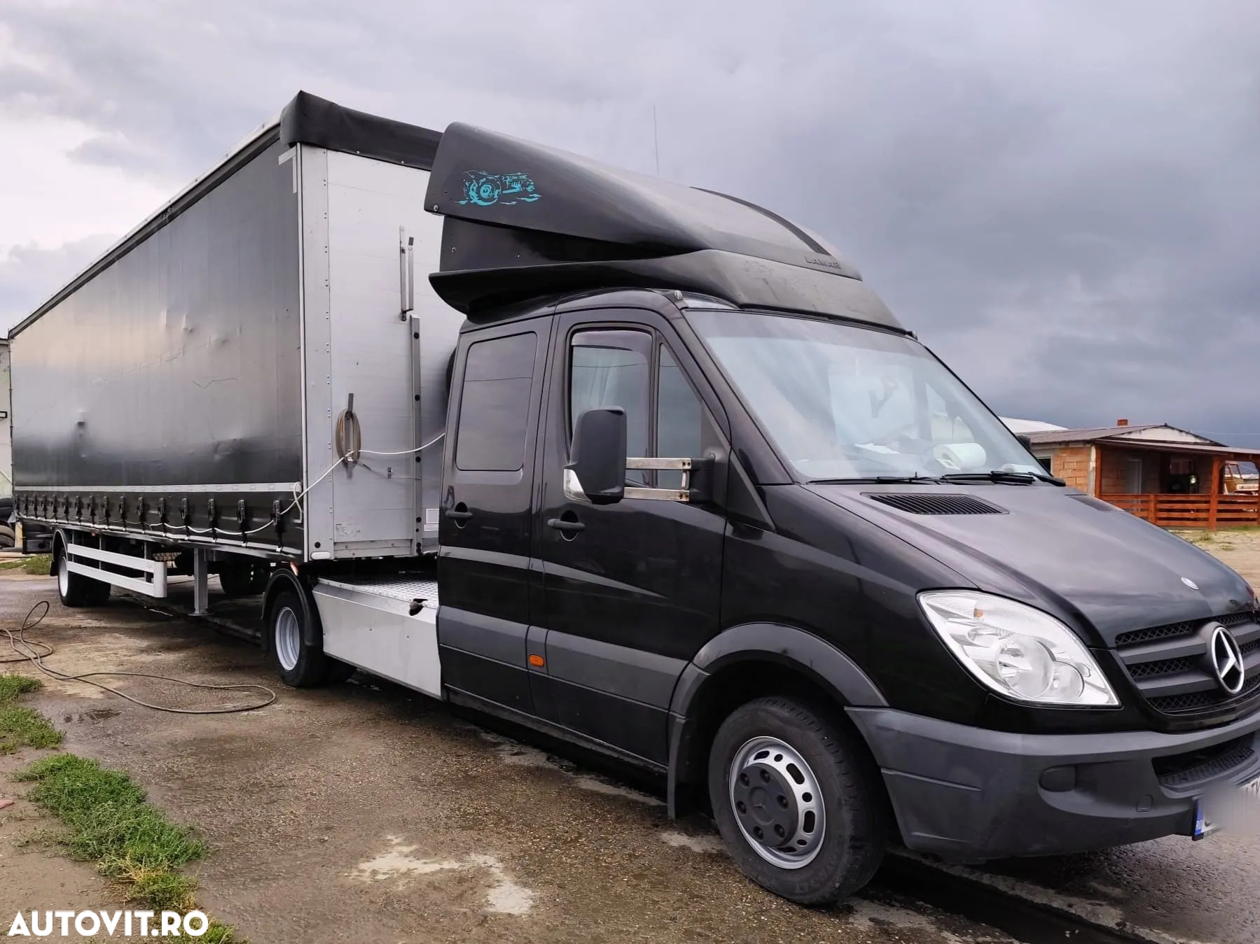 Mercedes-Benz Sprinter - 2