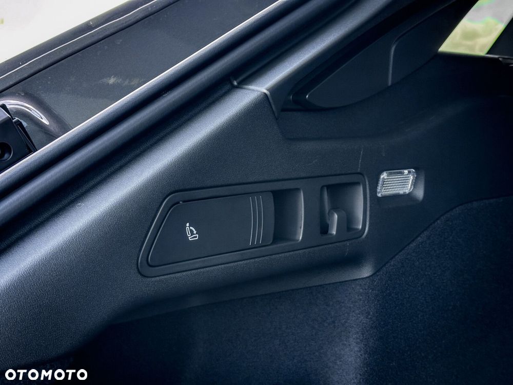 Audi A6 Avant e-tron - 16