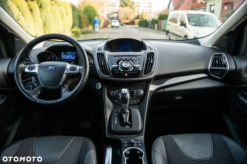 Ford Kuga 2.0 TDCi 4x4 Titanium - 29