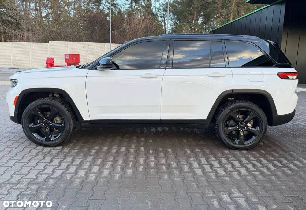 Jeep Grand Cherokee - 10