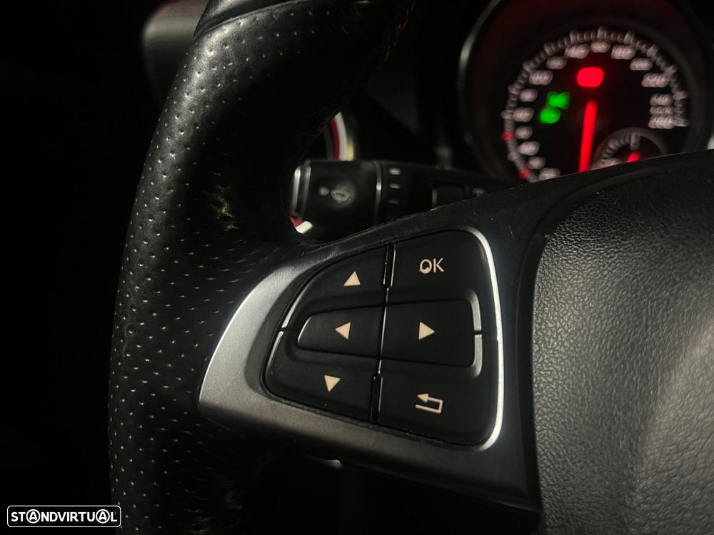 Mercedes-Benz A 250 - 21