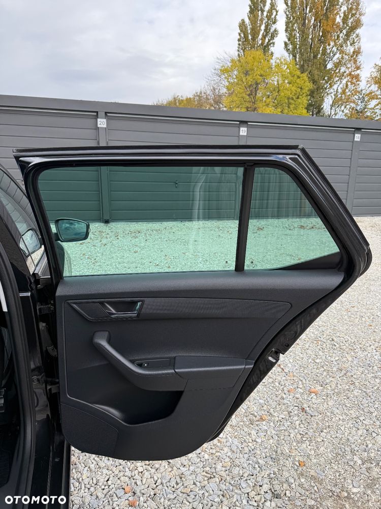 Skoda Fabia 1.2 TSI Drive - 17