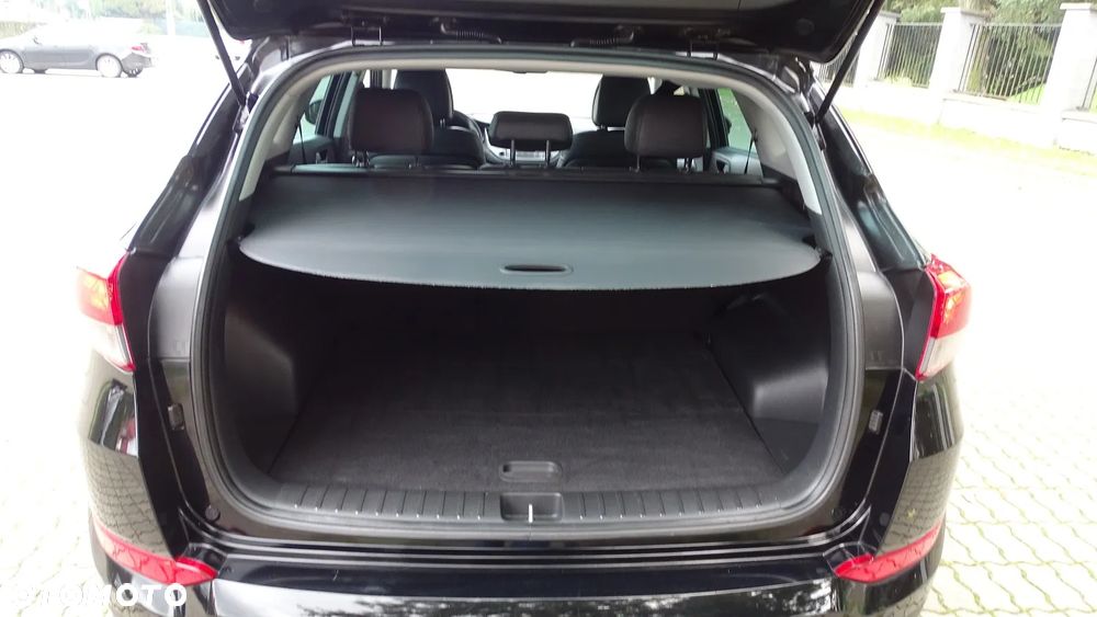 Hyundai Tucson 1.6 GDI BlueDrive Style 2WD - 9