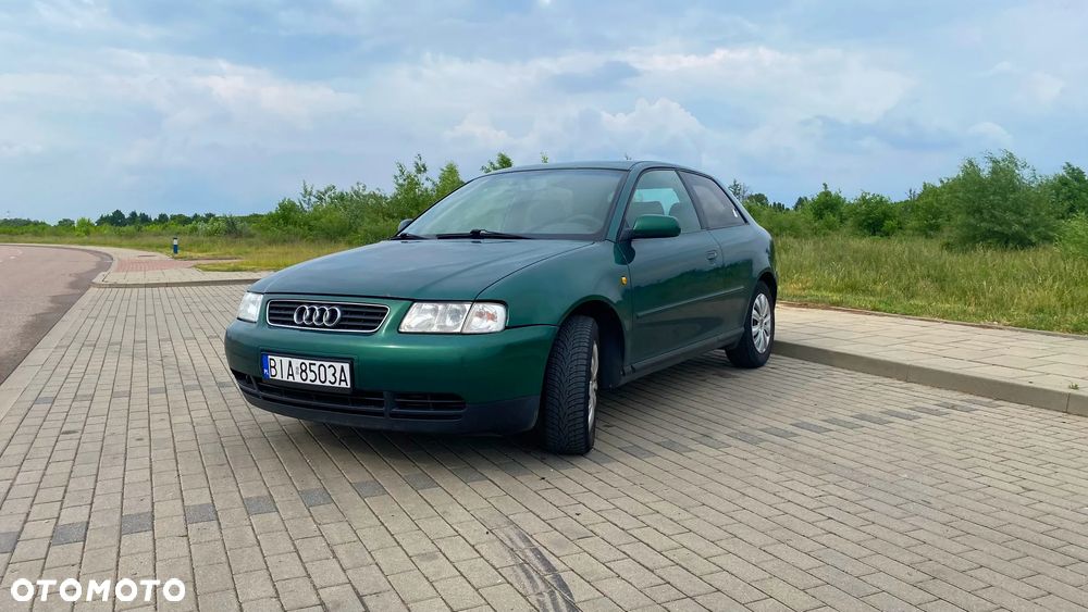 Audi A3 3-drzwiowe 1.8 Ambiente - 3
