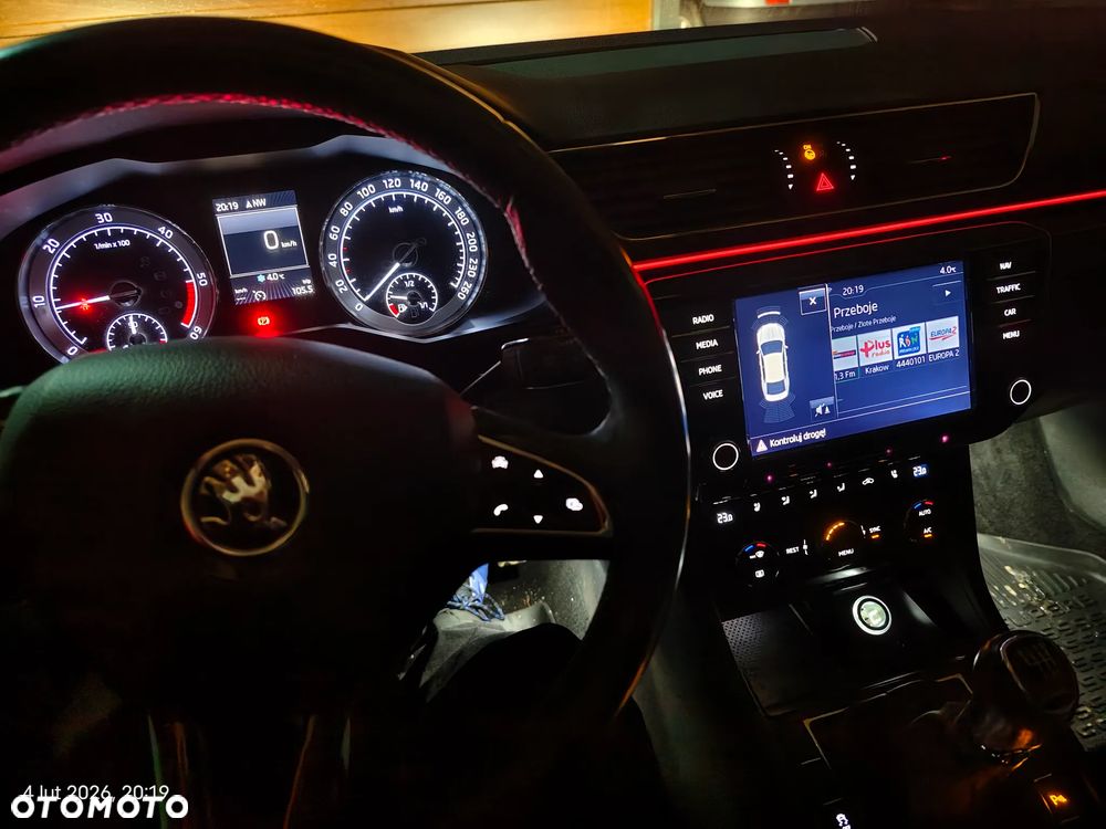 Skoda Superb 2.0 TDI L&K - 20