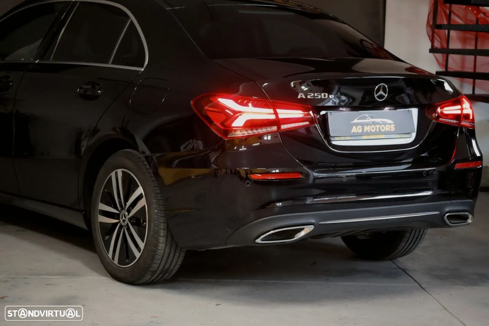 Mercedes-Benz A 250 Limousine e 8G-DCT Progressive - 20