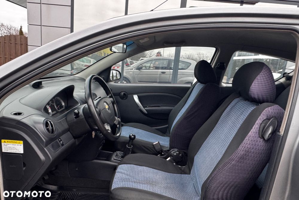 Chevrolet Aveo 1.2 16V Base - 18