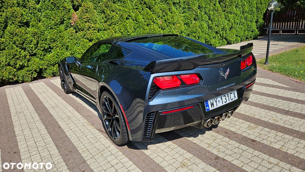 Chevrolet Corvette - 5