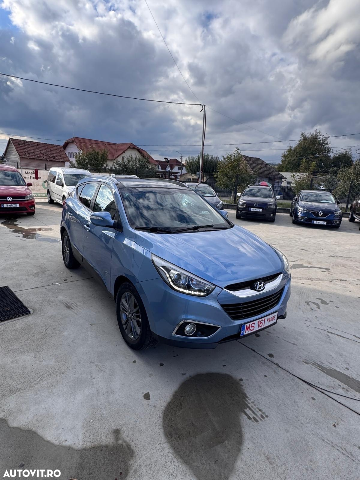 Hyundai ix35 1.7 CRDI 2WD blue Finale Silver - 8