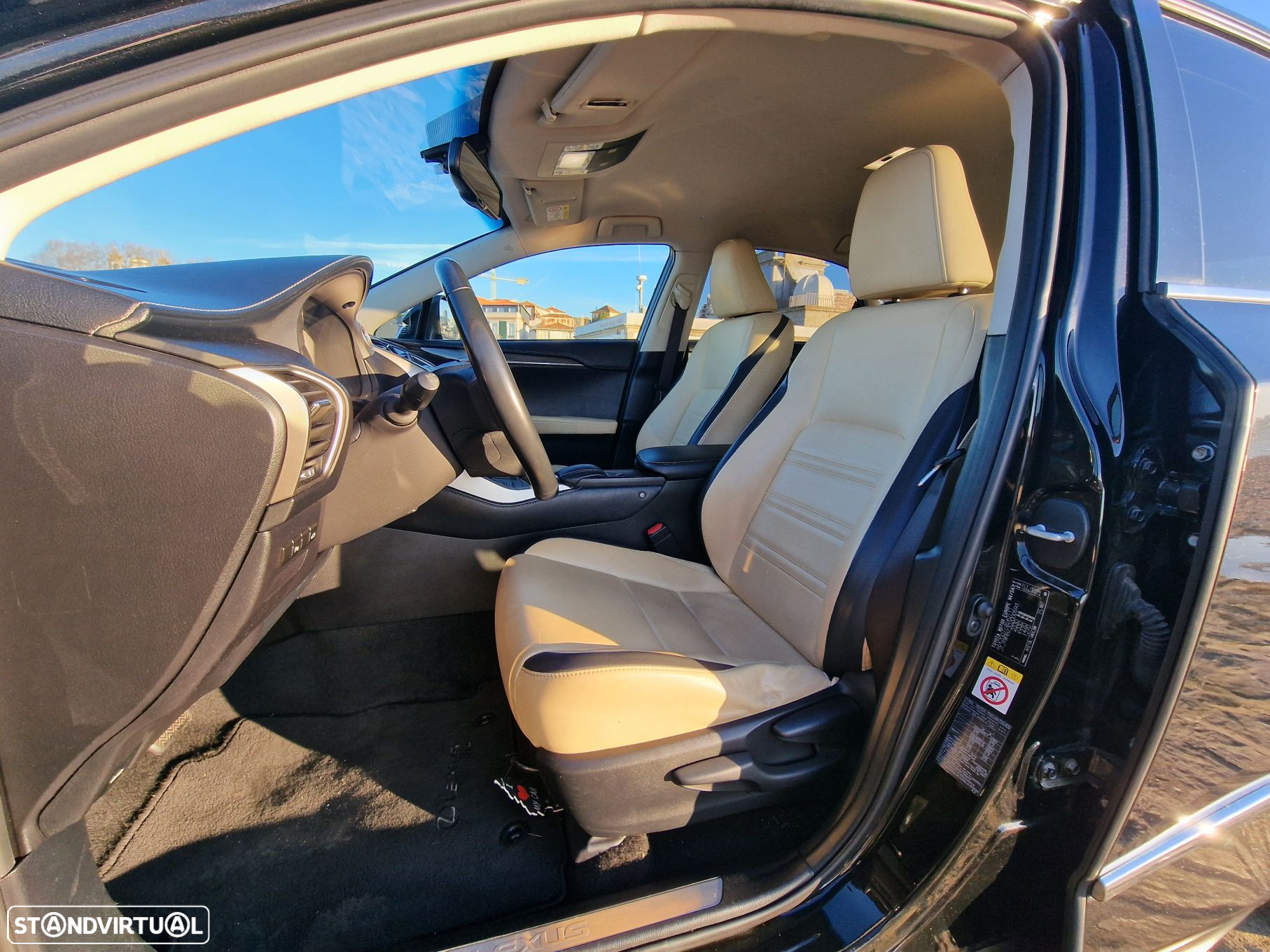 Lexus nx-300h Executive - 17