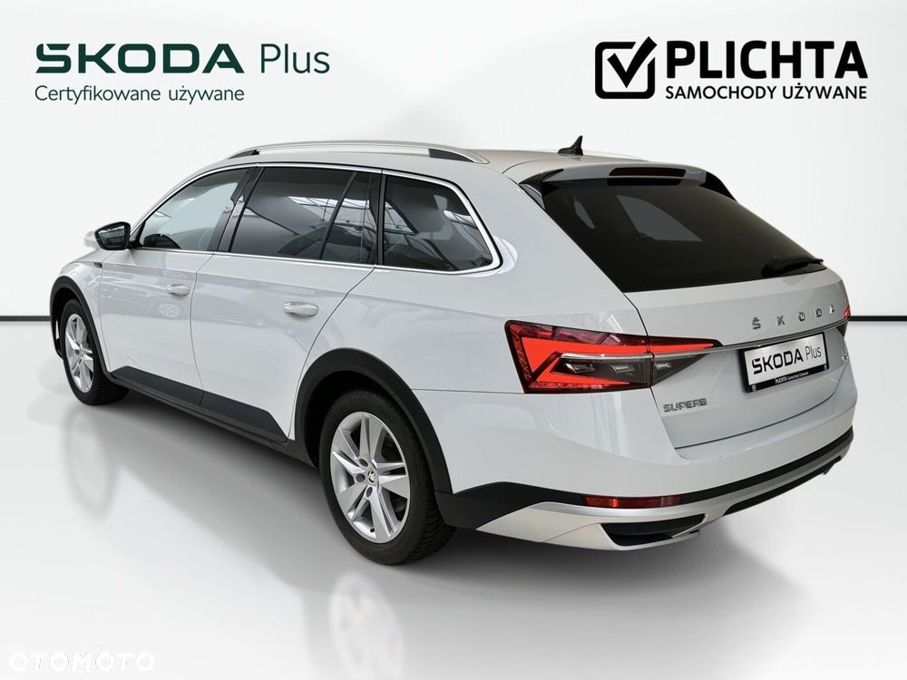 Skoda Superb 2.0 TDI SCR 4x4 Scout DSG - 9