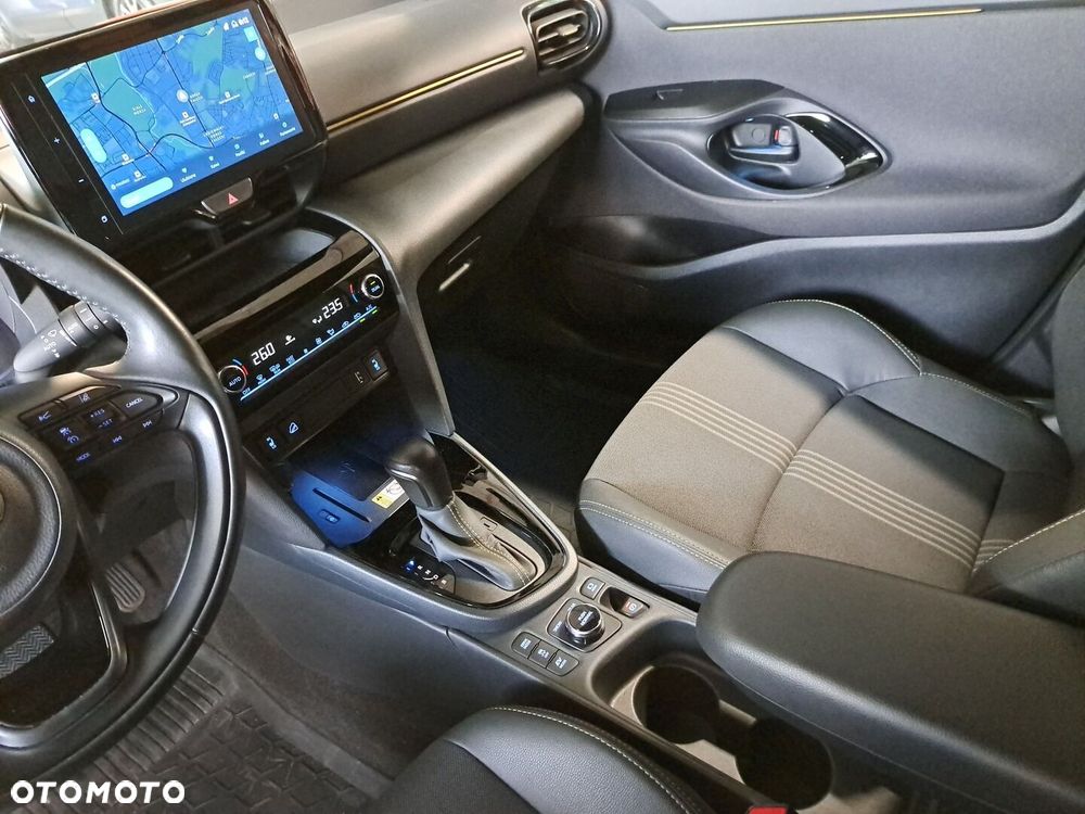 Toyota Yaris Cross Hybrid 1.5 Adventure 4x4 - 28