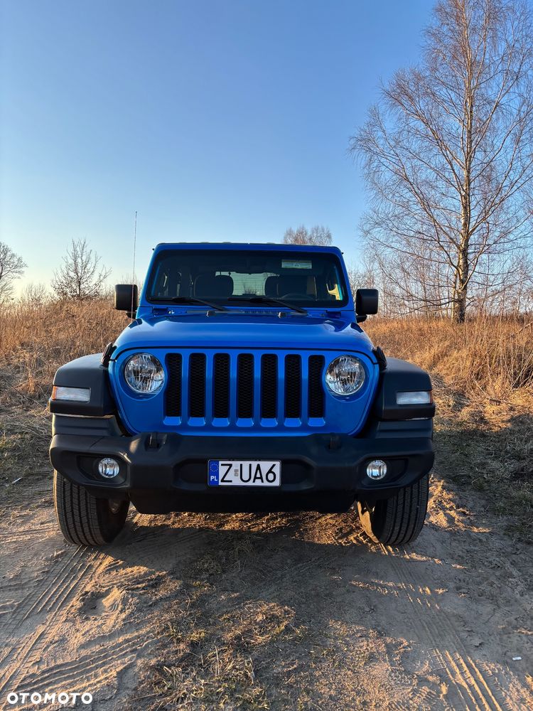 Jeep Wrangler - 2