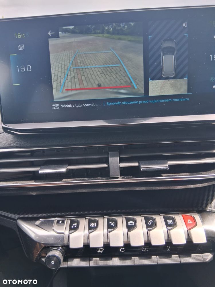 Peugeot 3008 1.6 PureTech Hybrid PHEV Allure S&S EAT8 - 12