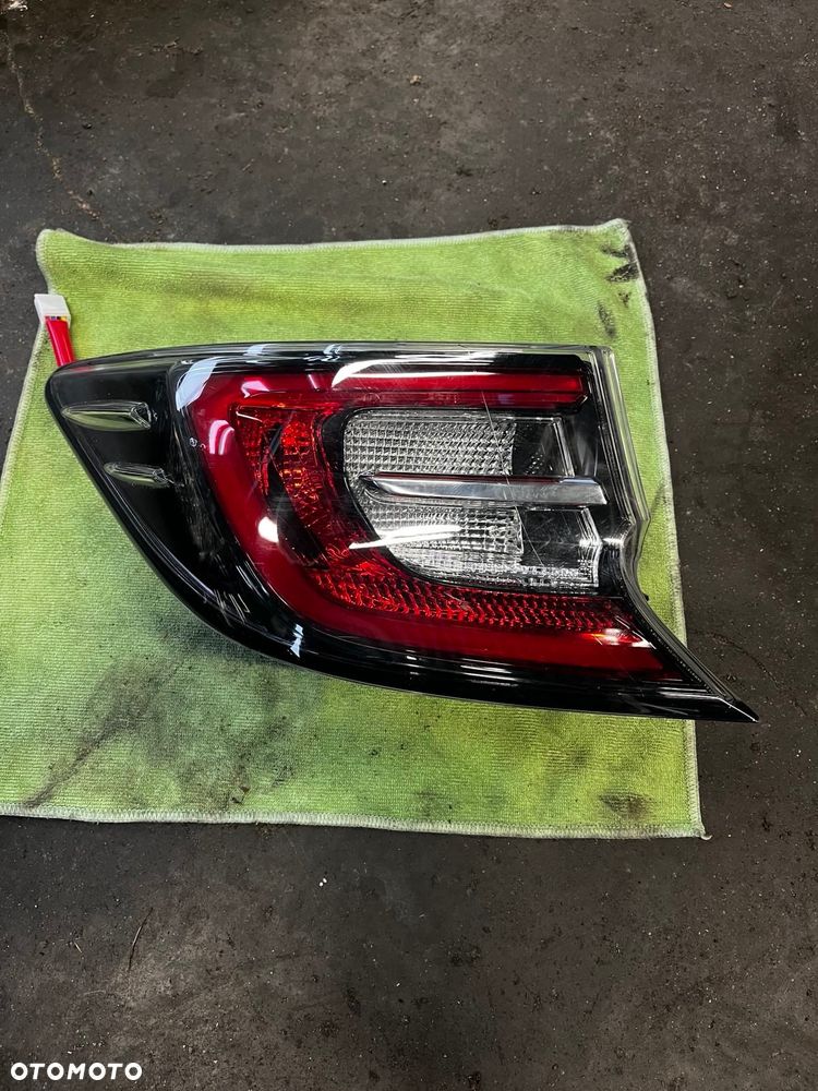 Lampa tył lewa Toyota Corolla E21 HB - 1