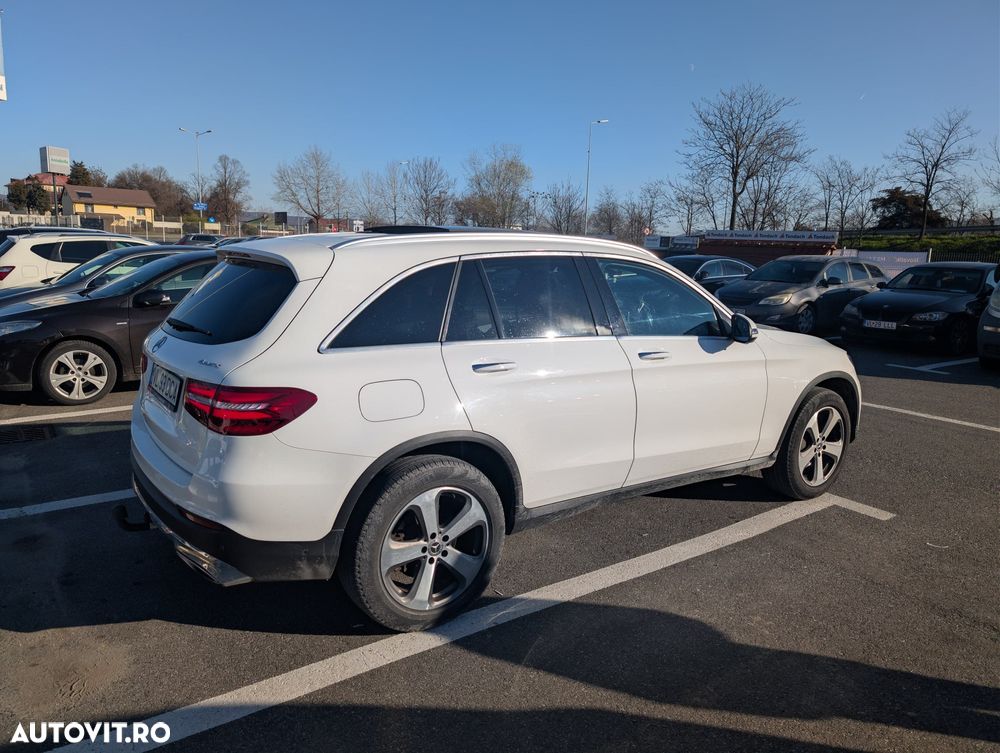 Mercedes-Benz GLC 300 4Matic 9G-TRONIC Exclusive - 12