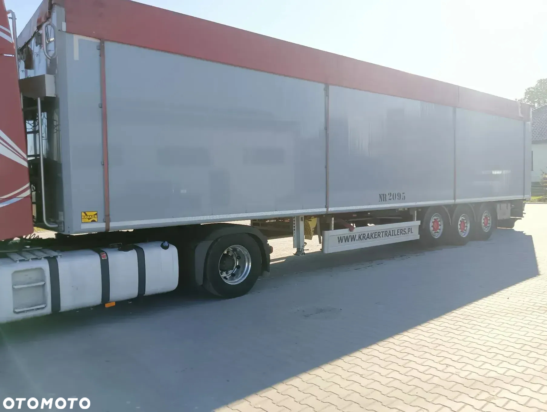Kraker Ruchoma podłoga 92m³ podłoga 8mm - 2