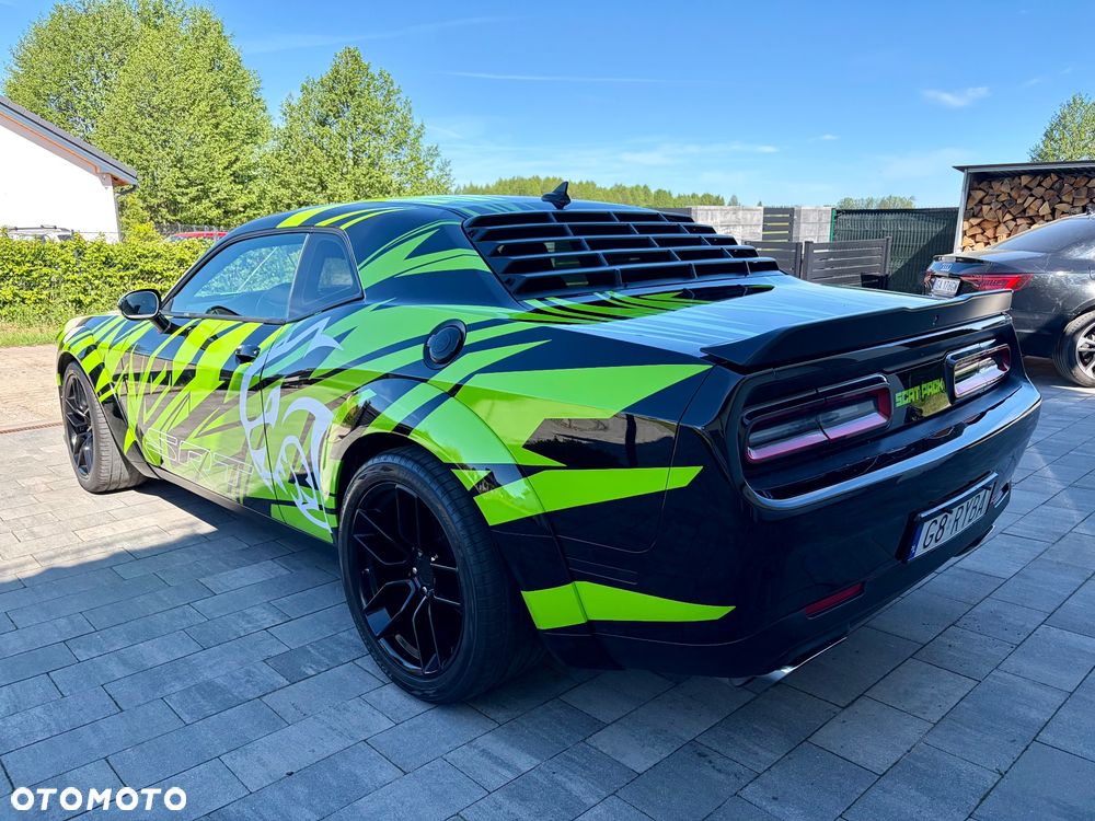Dodge Challenger - 3