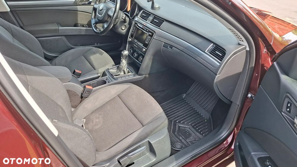 Skoda Superb 1.4 TSI Active - 11