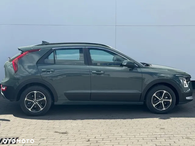 Kia Niro 1.6 GDI Hybrid M - 3