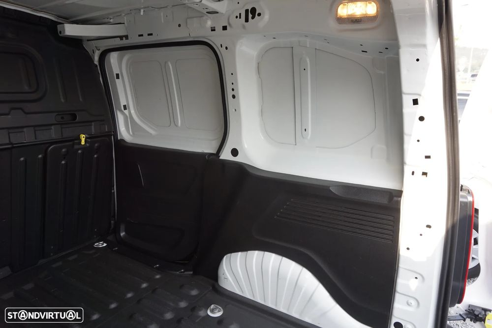 Opel Combo CDTI 102 Enjoy IVA dedutível - 14