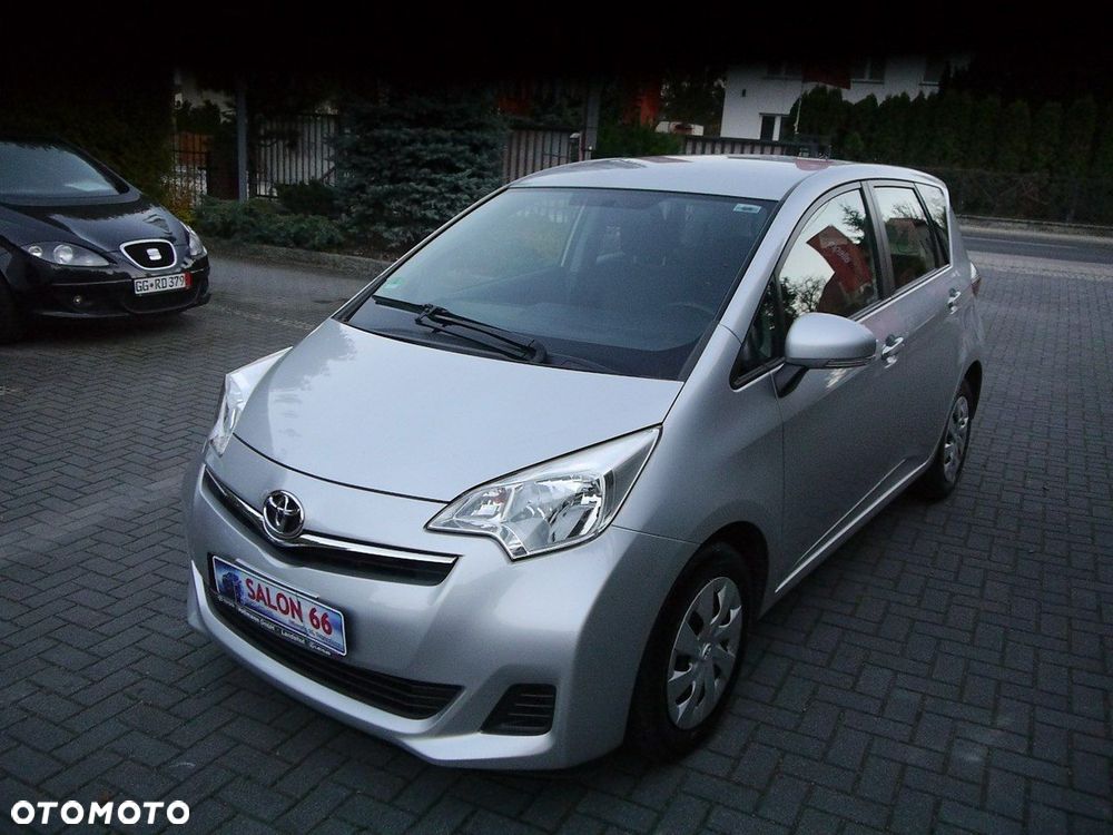 Toyota Verso S 1.33 Premium - 3