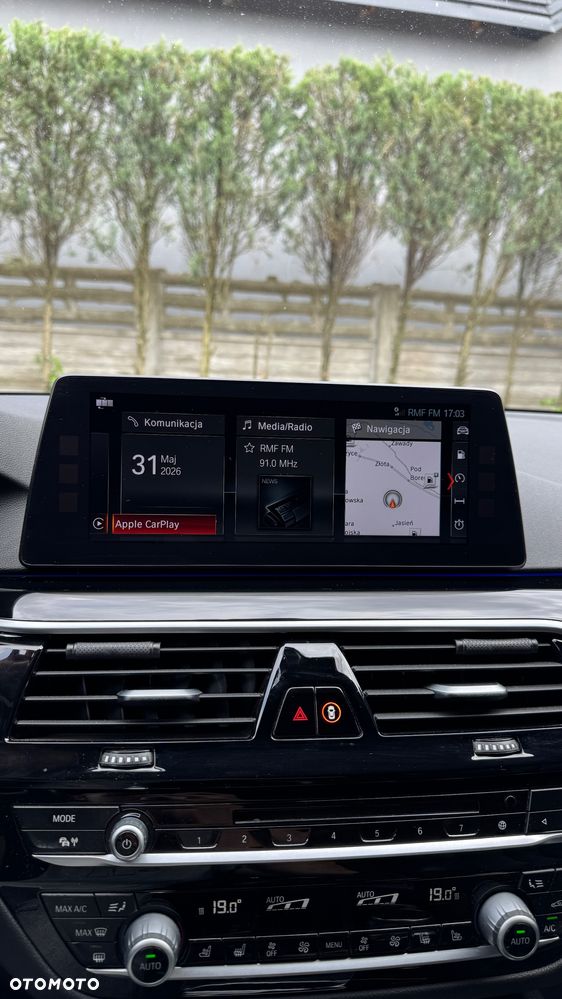 BMW Seria 5 520d Sport Line - 28