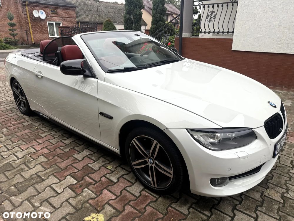 BMW Seria 3 320i Cabrio - 11