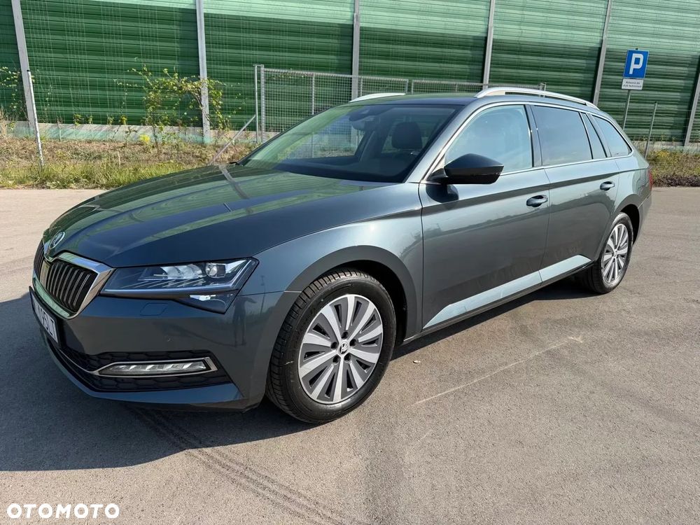Skoda Superb 2.0 TDI SCR Style DSG - 2