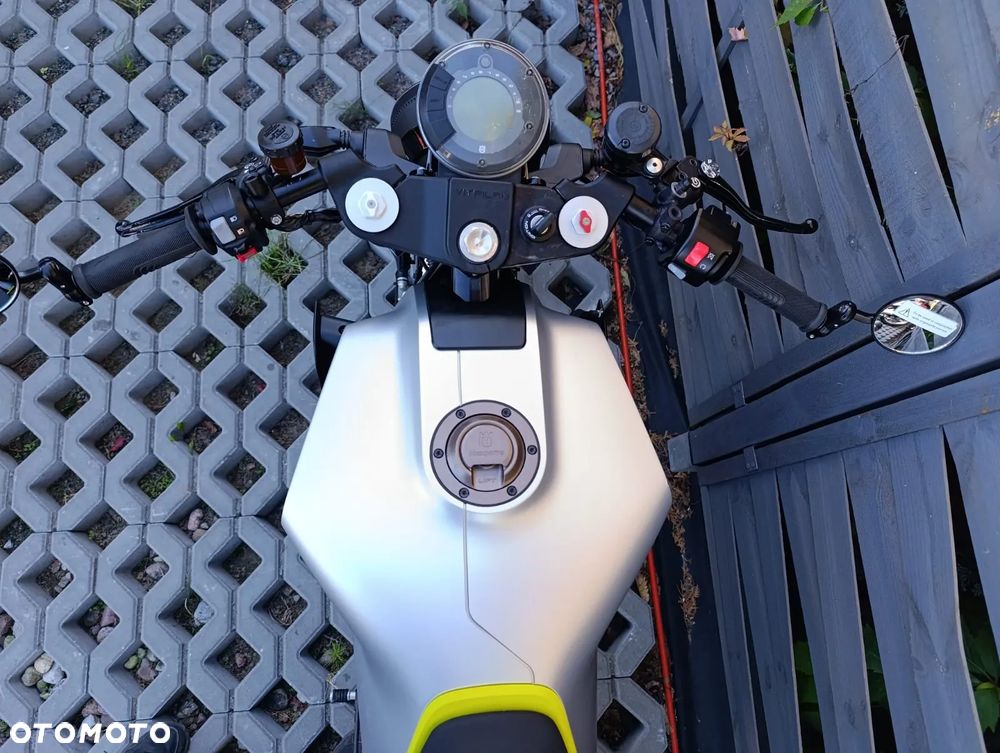 Husqvarna Vitpilen - 8