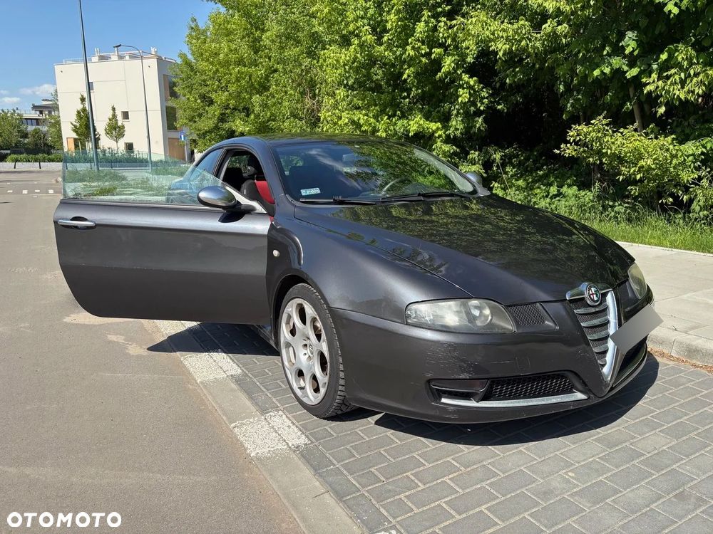 Alfa Romeo GT 1.8TS Impression - 2