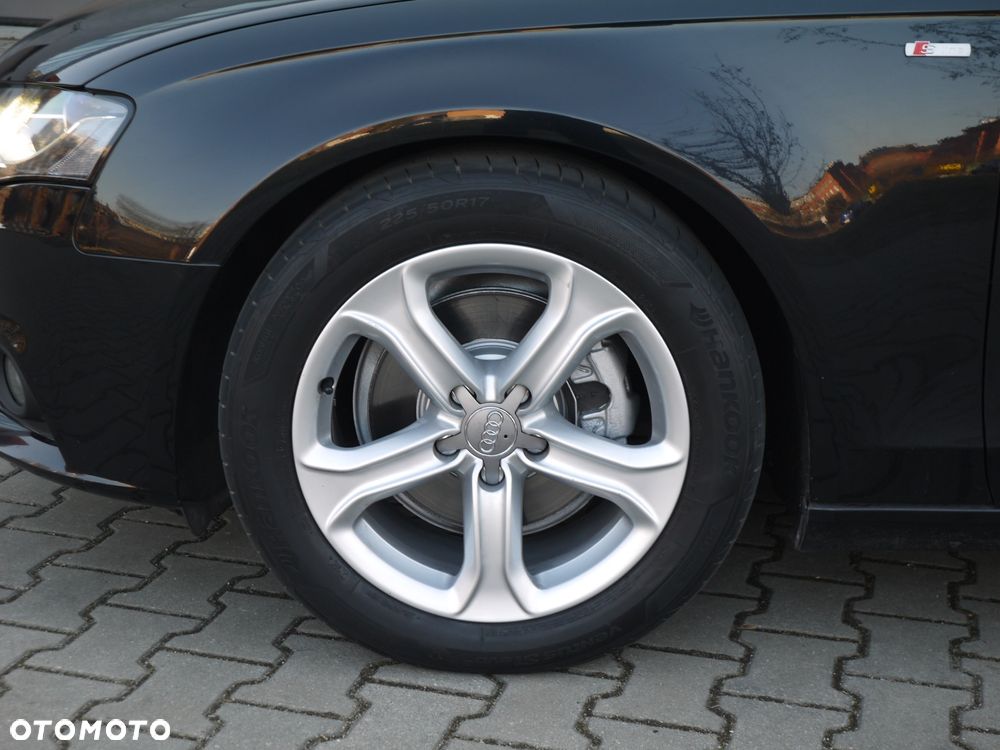 Audi A4 Avant - 8