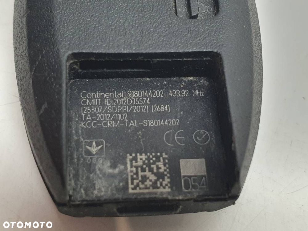 KLUCZYK PILOT INFINITI Q50 S180144202 - 4