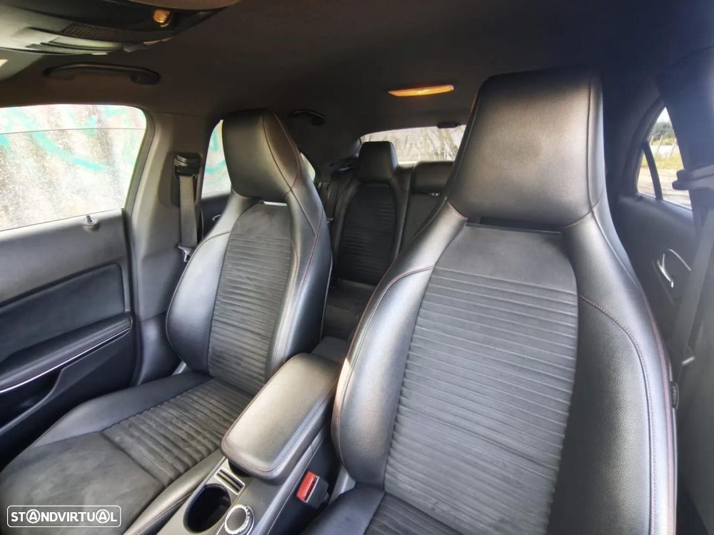 Mercedes-Benz CLA 200 - 12