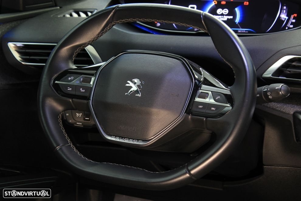 Peugeot 5008 1.2 PureTech Allure Pack - 18