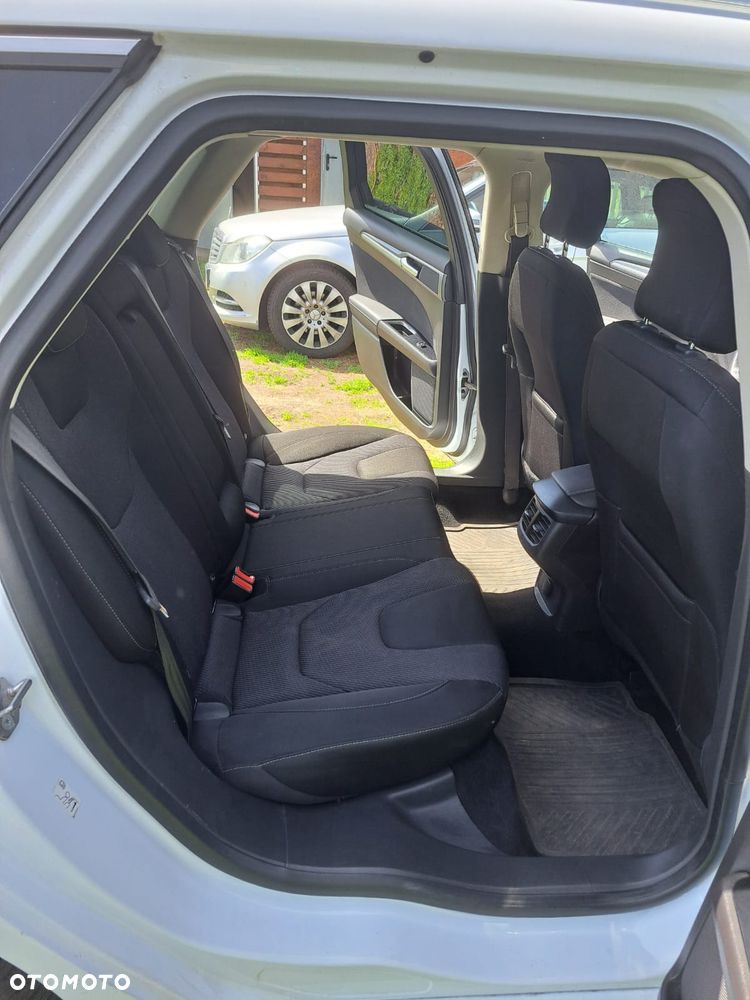 Ford Mondeo 2.0 TDCi Ambiente Plus PowerShift - 15