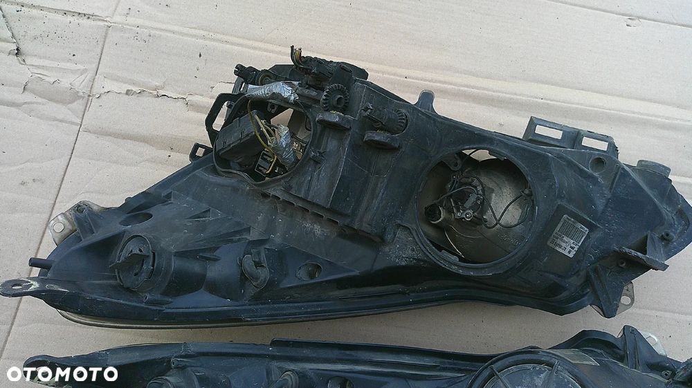 OPEL CORSA D LAMPA PRZEDNIA LEWA - 7