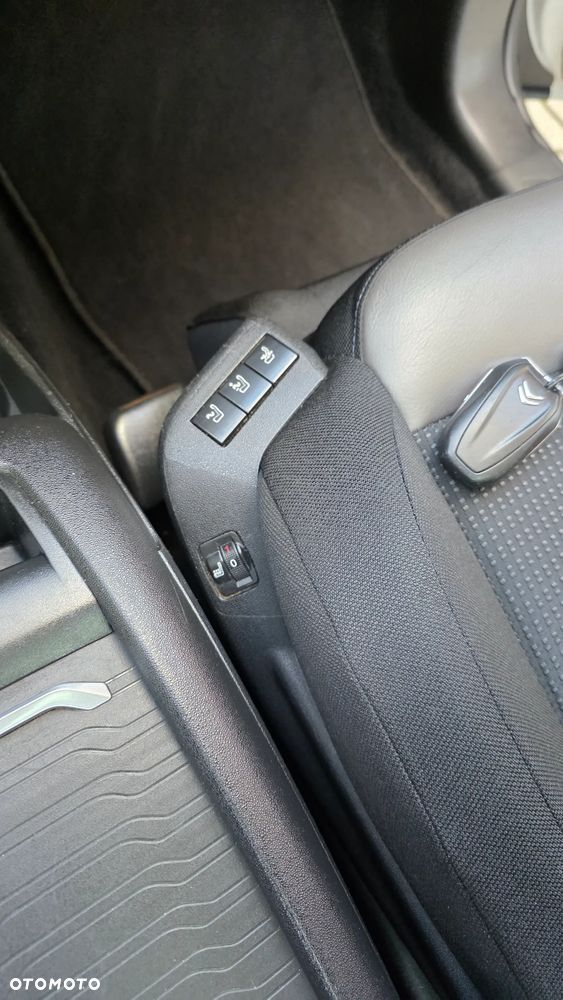 Citroën C4 Picasso BlueHDi 120 EAT6 SHINE - 17