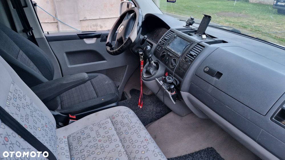 Volkswagen Transporter - 7