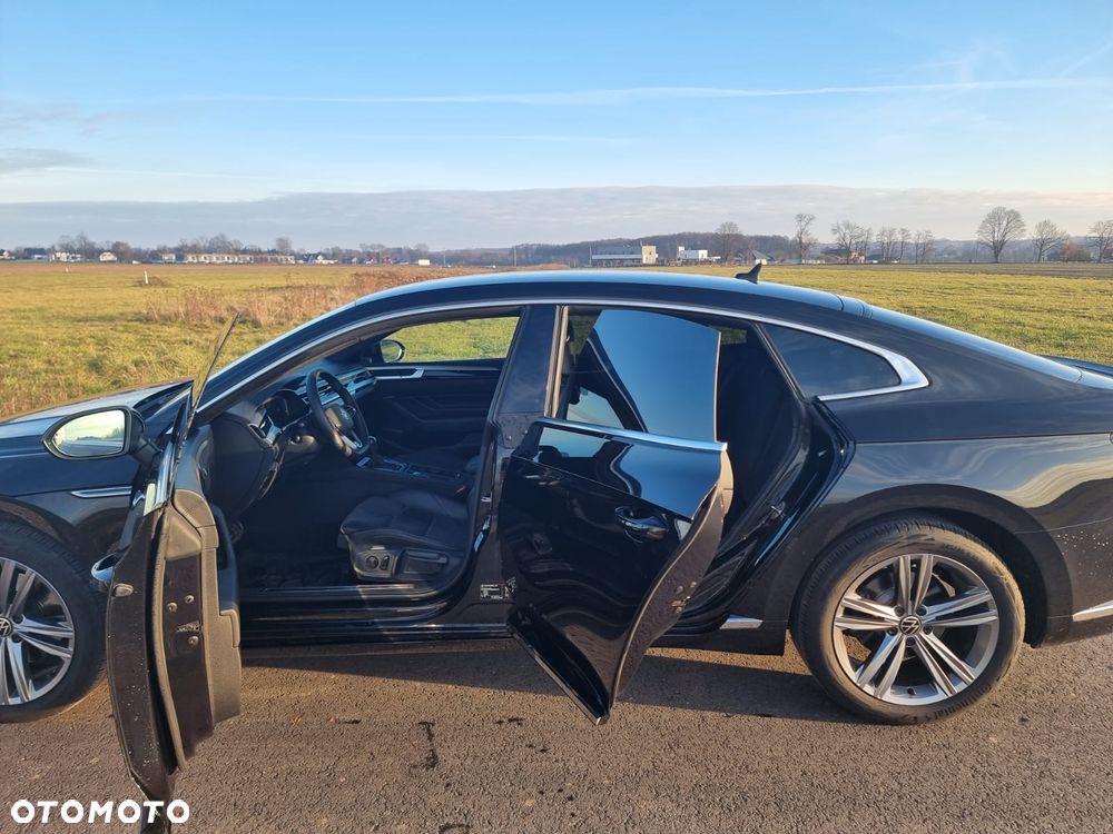 Volkswagen Arteon 2.0 TDI SCR DSG R-Line - 9